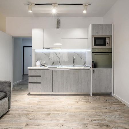 Miku Apartment-City Walk 1Bd Stylish Apartment Tirana Buitenkant foto
